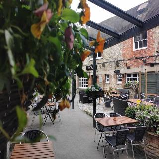 The Old Bell Inn fotoÄŸrafÄ±