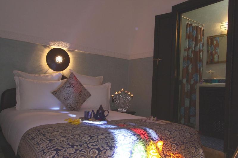 Riad Nesma - Oda