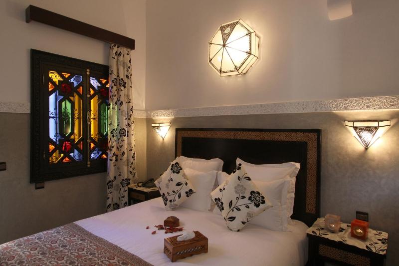 Riad Nesma - Oda