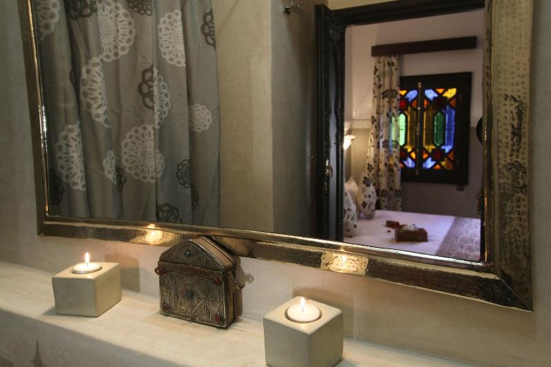 Riad Nesma - Oda