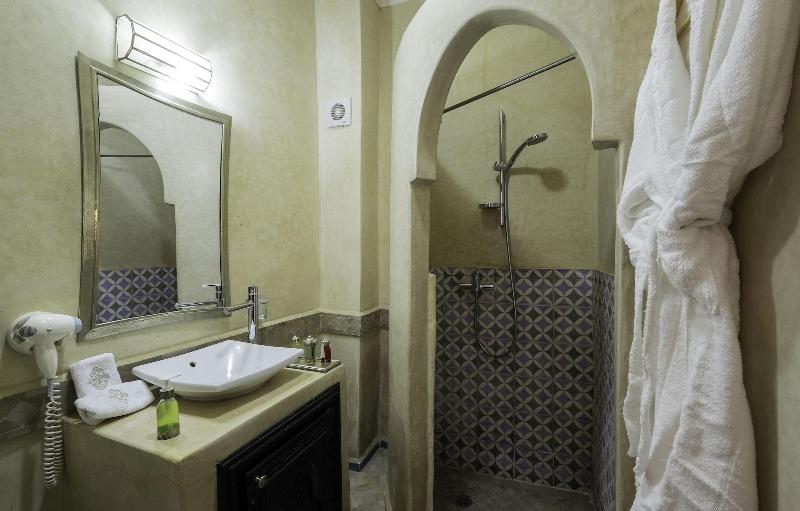 Riad Nesma - Oda