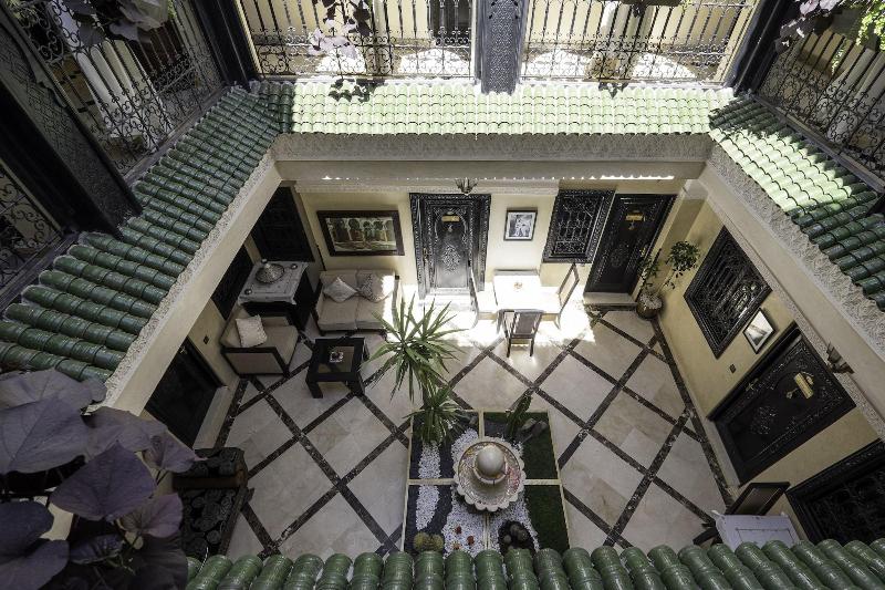 Riad Nesma - Oda