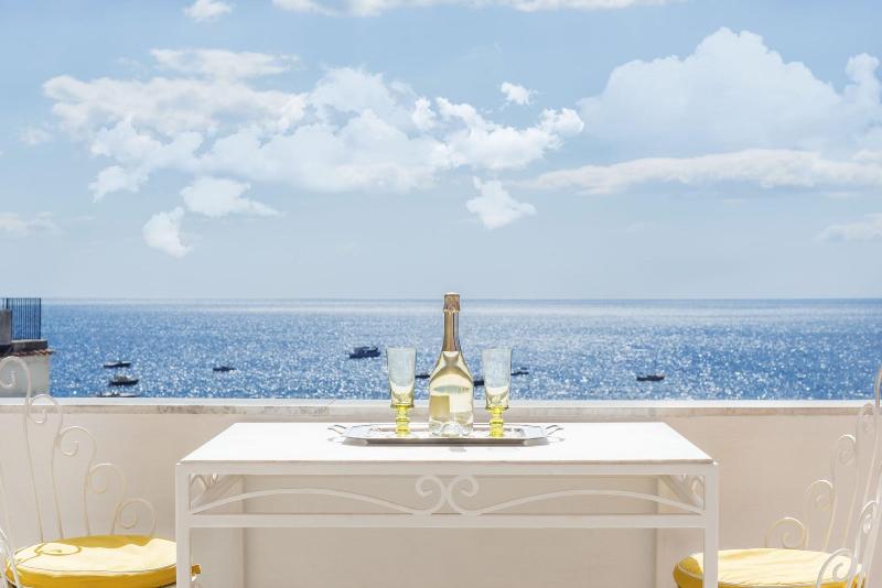 Villa Flavio Gioia - Genel