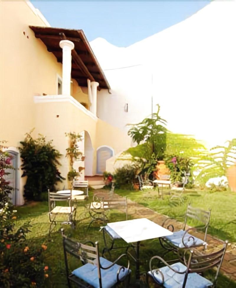 La Casa sul Mare - Genel