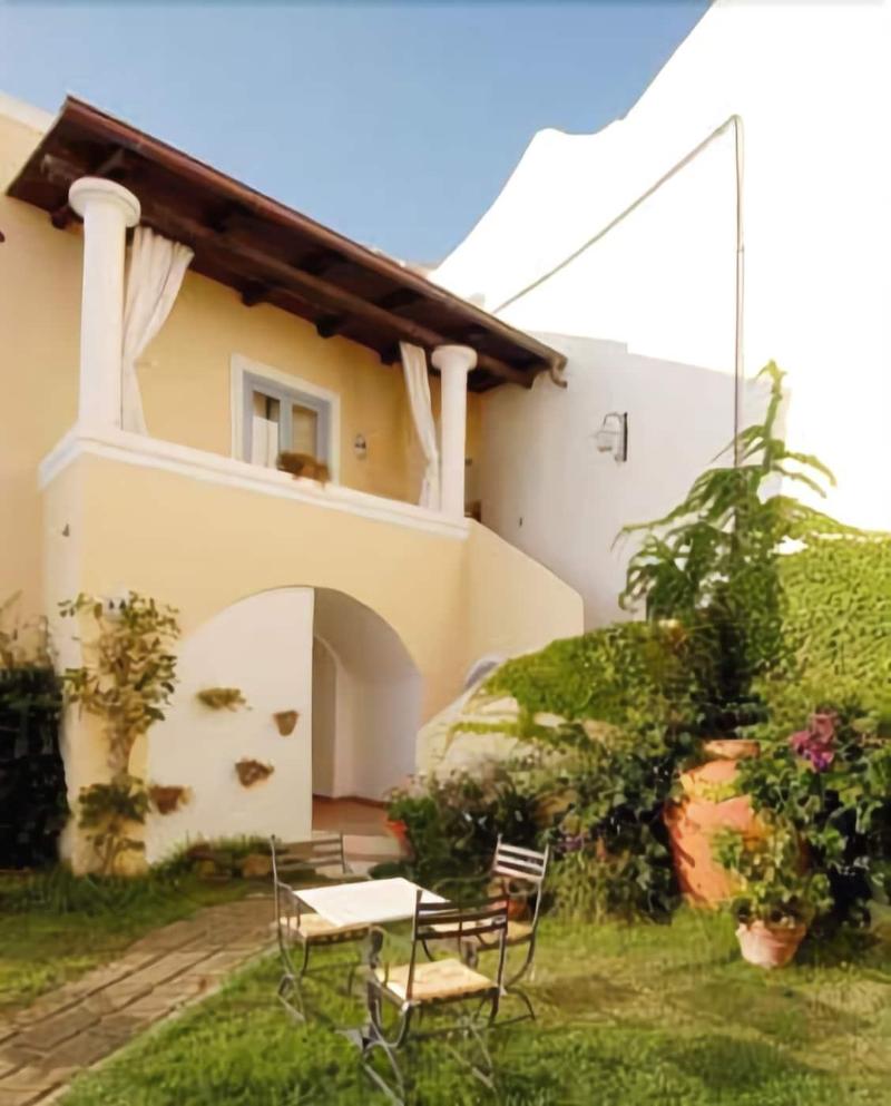 La Casa sul Mare - Genel