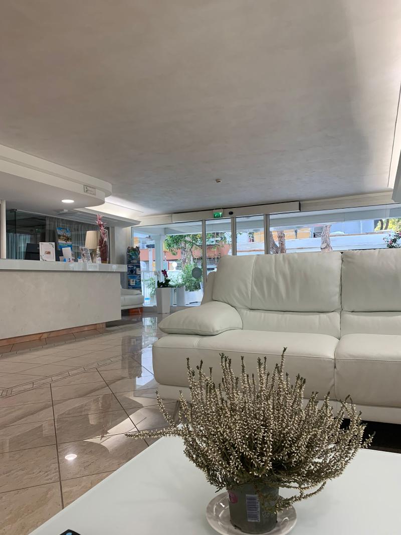 Royal Plaza - Lobi