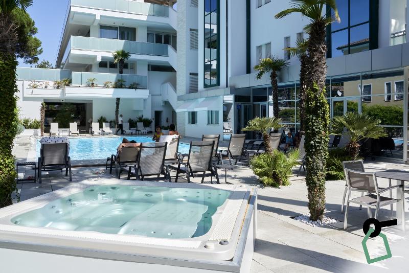 Hotiday Hotel Milano Marittima - Havuz