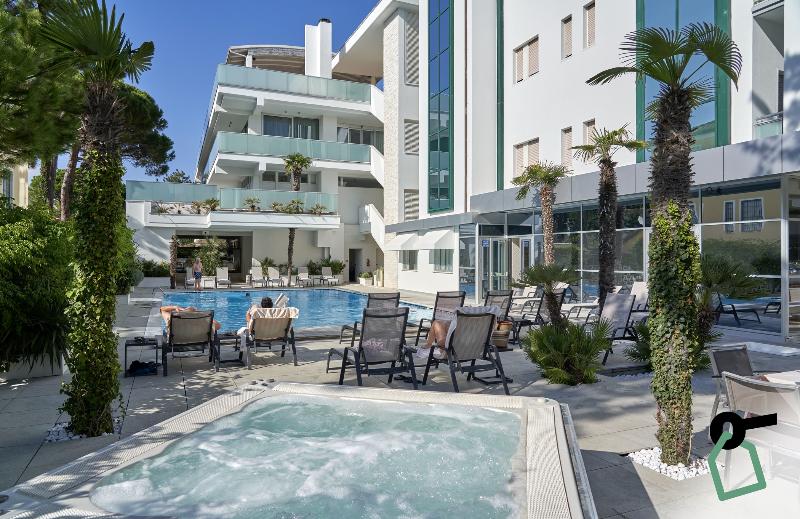 Hotiday Hotel Milano Marittima - Havuz