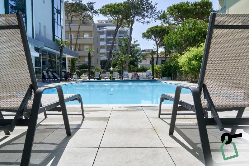 Hotiday Hotel Milano Marittima - Havuz