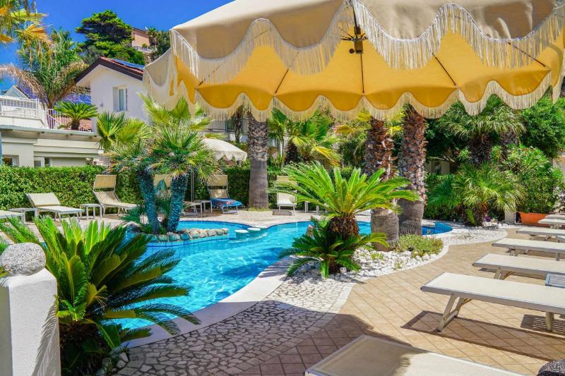 Baia del Godano Resort & Spa - Havuz