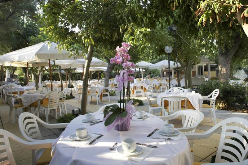 Alexandra Plaza - Restoran