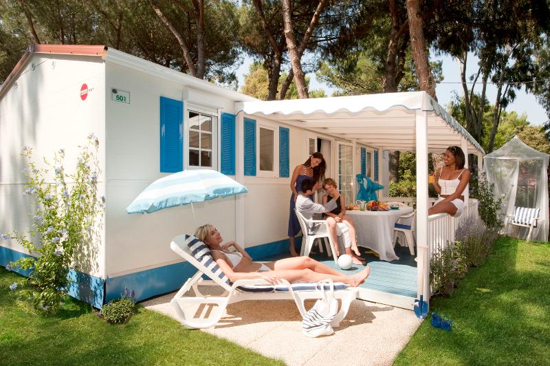 Baia Domizia Camping Village - Oda