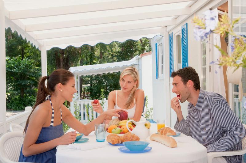 Baia Domizia Camping Village - Oda
