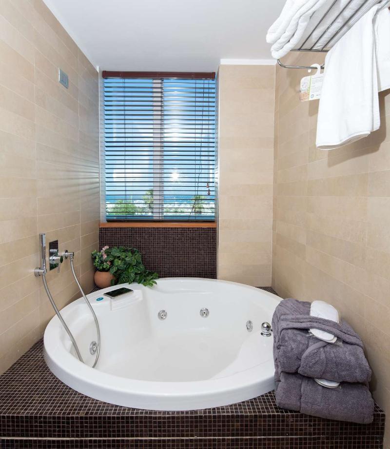 Best Western Maison B Hotel - Genel