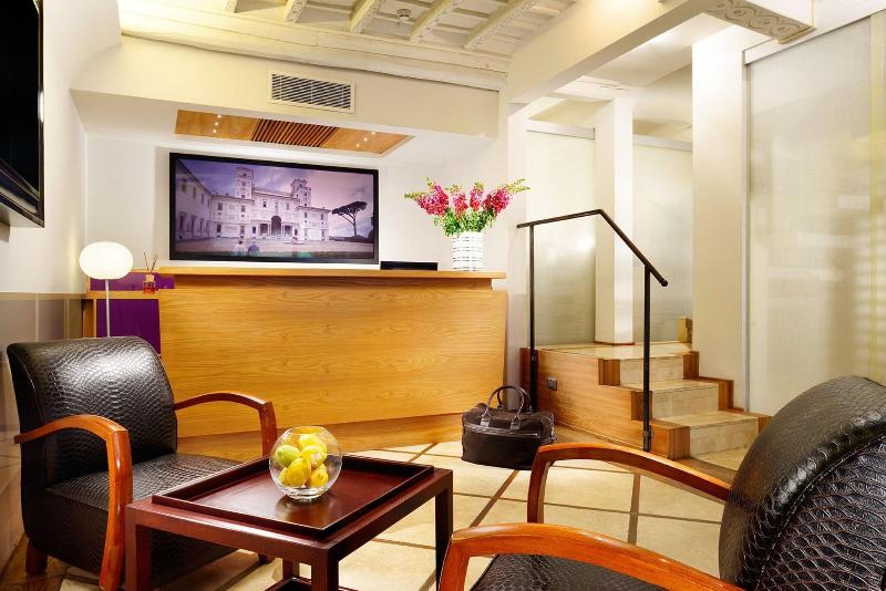 Mario de Fiori 37 Luxury Suites - Lobi