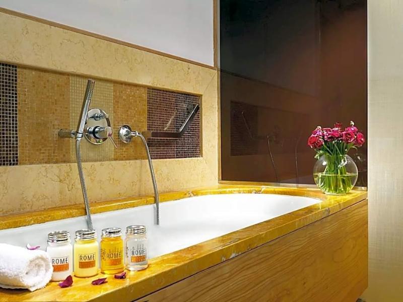 Mario de Fiori 37 Luxury Suites - Oda