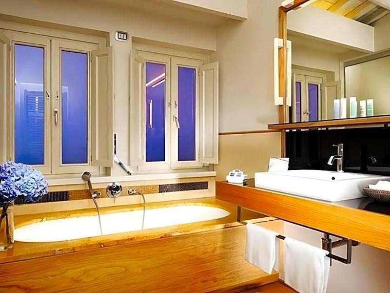 Mario de Fiori 37 Luxury Suites - Oda
