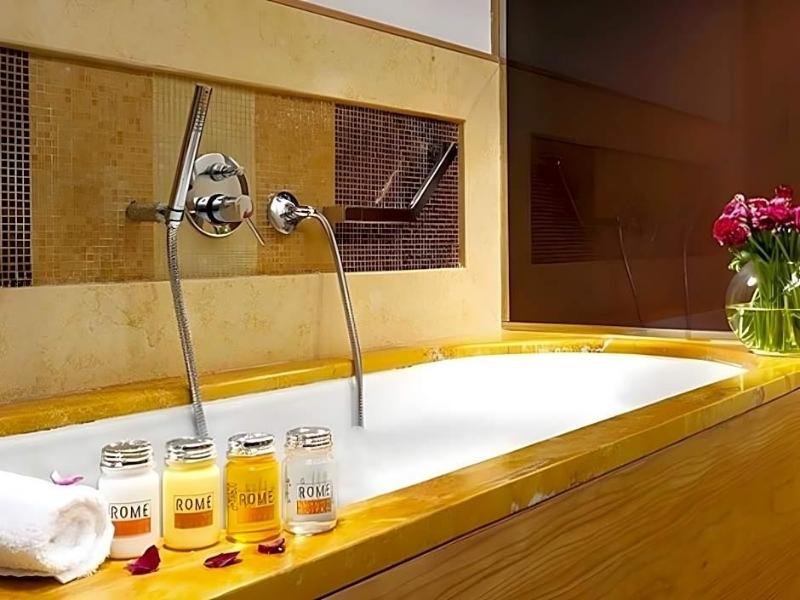Mario de Fiori 37 Luxury Suites - Oda
