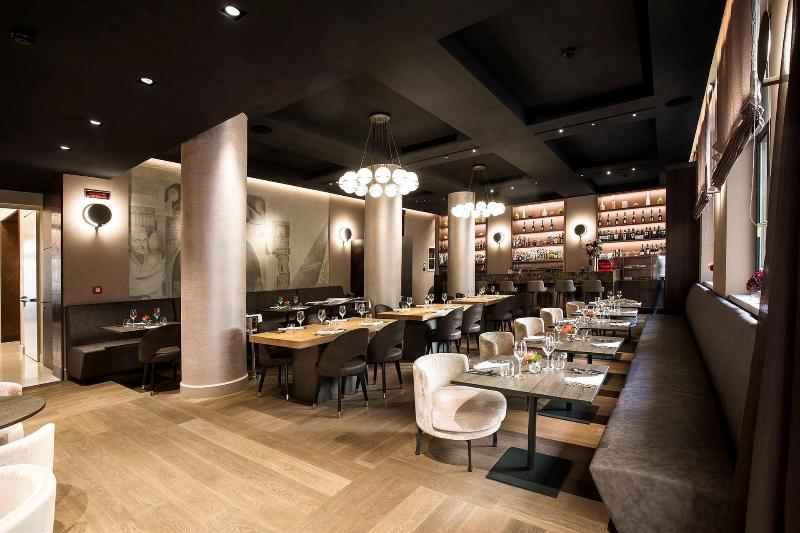 Mario de Fiori 37 Luxury Suites - Restoran