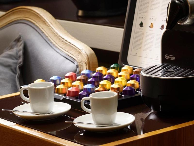 Mario de Fiori 37 Luxury Suites - Restoran