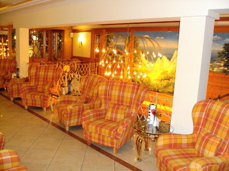 Rugard Strandhotel - Lobi