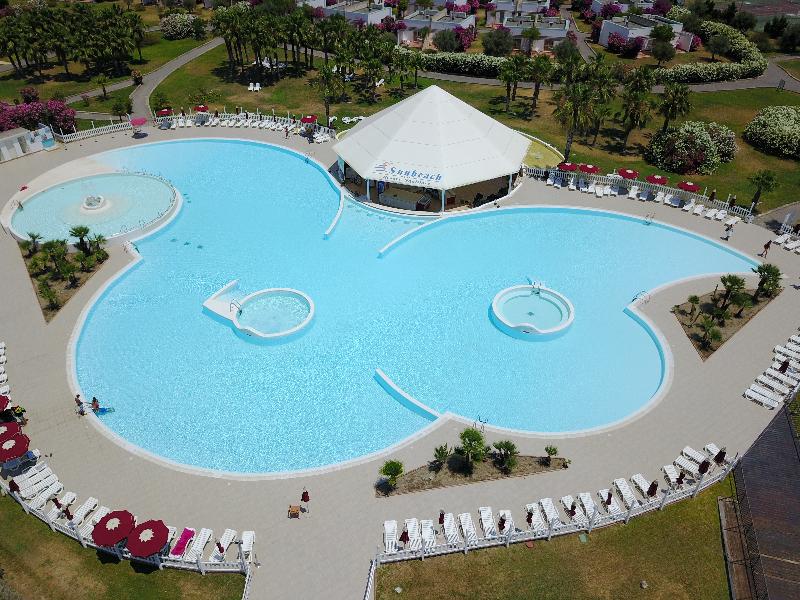 Club Esse Sunbeach - Havuz