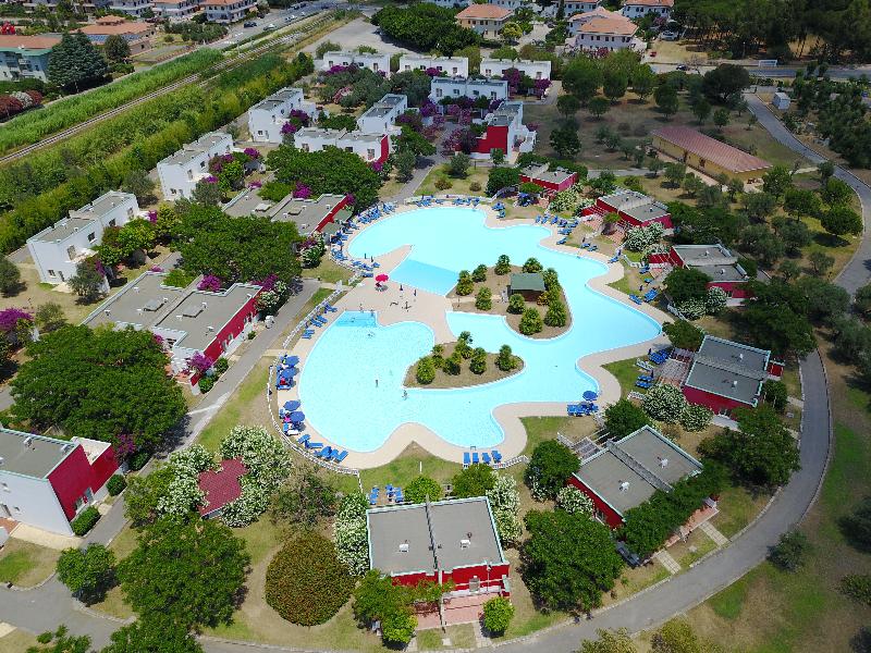 Club Esse Sunbeach - Havuz