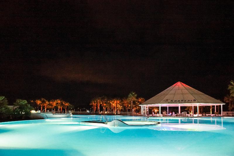 Club Esse Sunbeach - Havuz