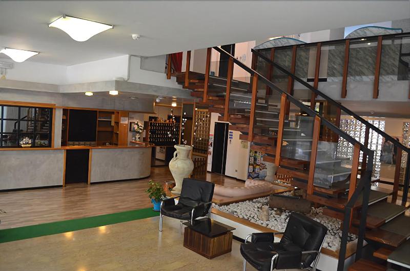 Hotel Arena - Lobi