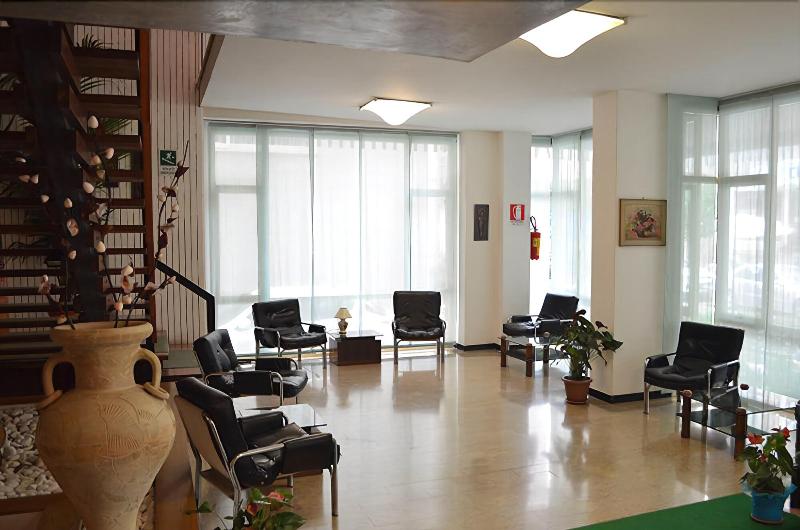 Hotel Arena - Lobi