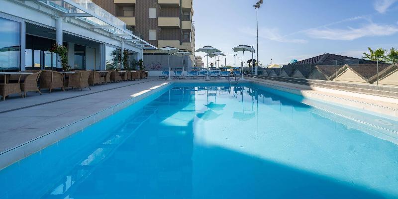 Hotel Bellevue Sure Hotel Collection by BW - Havuz