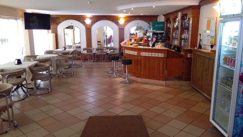 Glenn - Bar