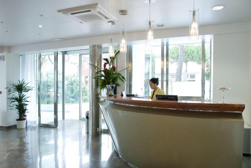 Club House - Lobi
