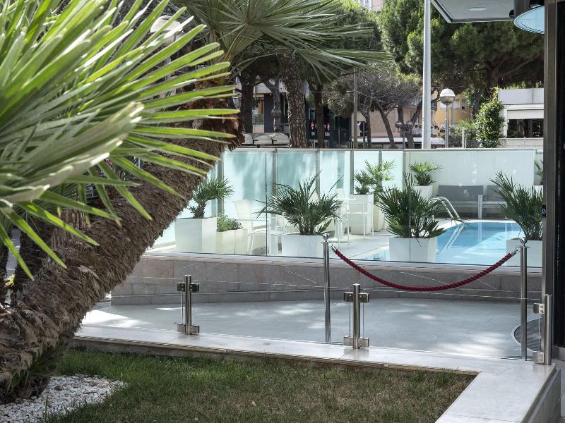 Club House - Havuz
