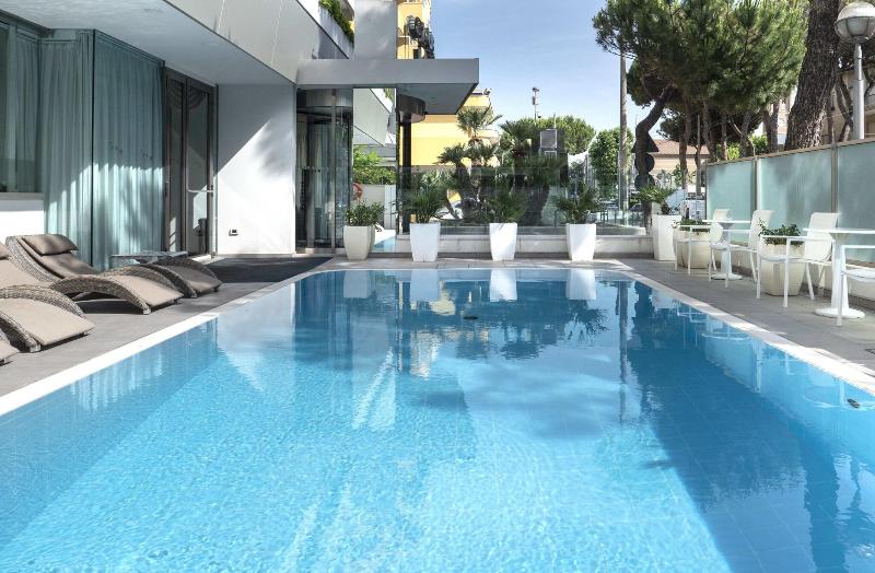 Club House - Havuz