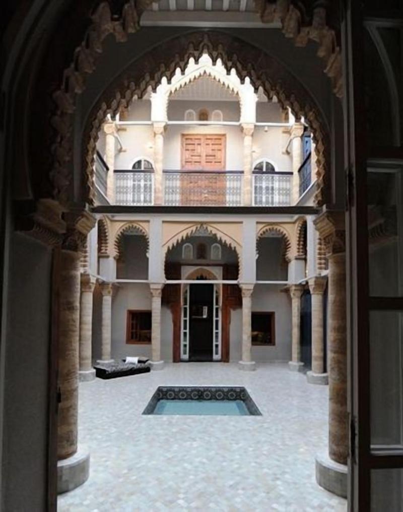 L'Alcazar - Lobi