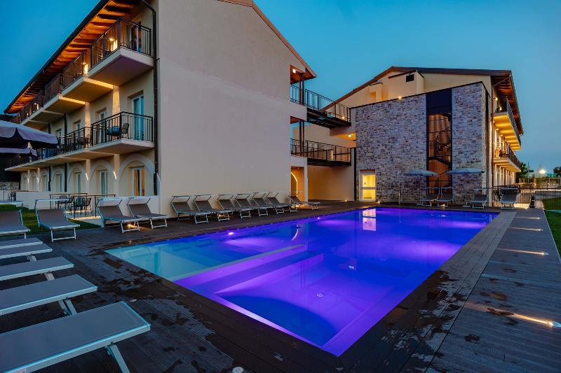 Leonardo Hotel Lago di Garda – Wellness and Spa - Havuz
