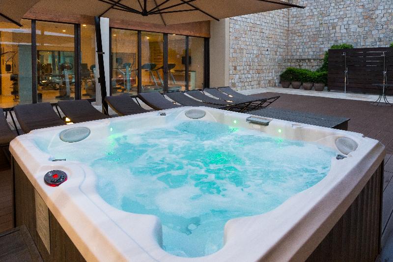 Leonardo Hotel Lago di Garda – Wellness and Spa - Havuz