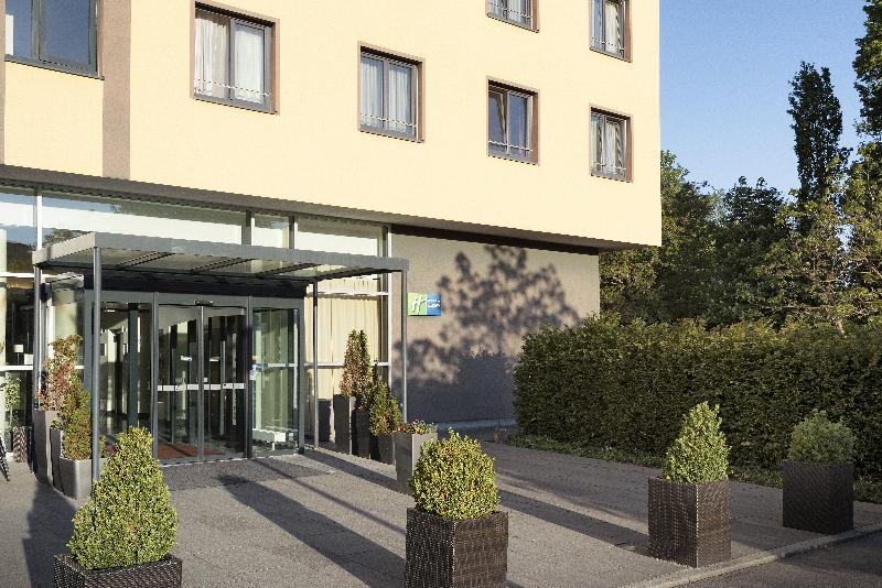 Holiday Inn Express Singen - Genel