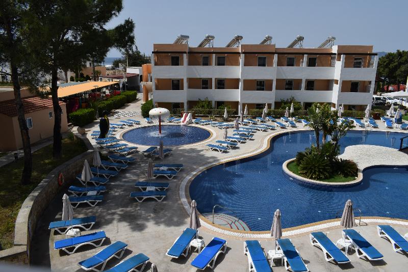 Matina Pefkos Aparthotel - Genel
