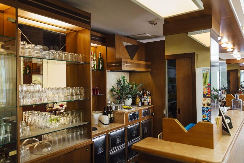 Montecarlo - Bar