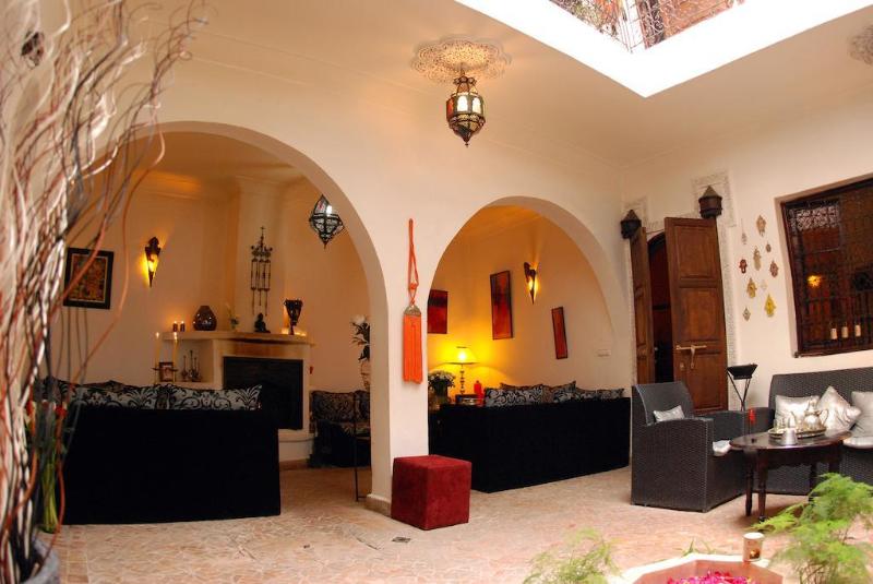 Riad Dar Khmissa - Genel