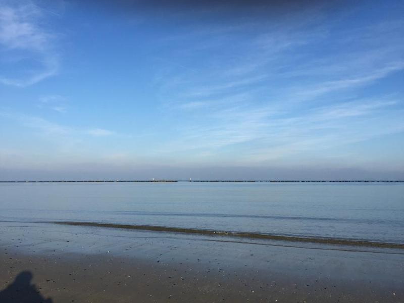Long Beach Village - Genel