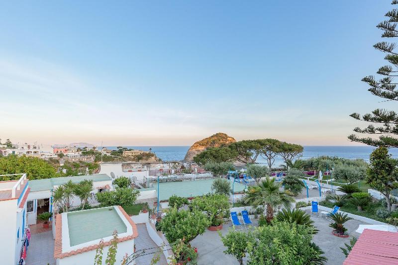 Casa Adolfo - Genel