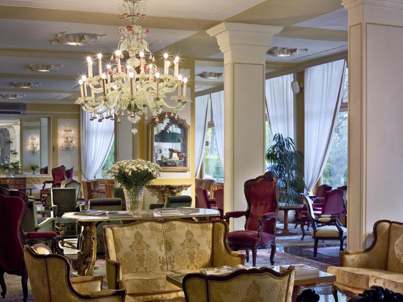 Hotel Universal Terme - Lobi