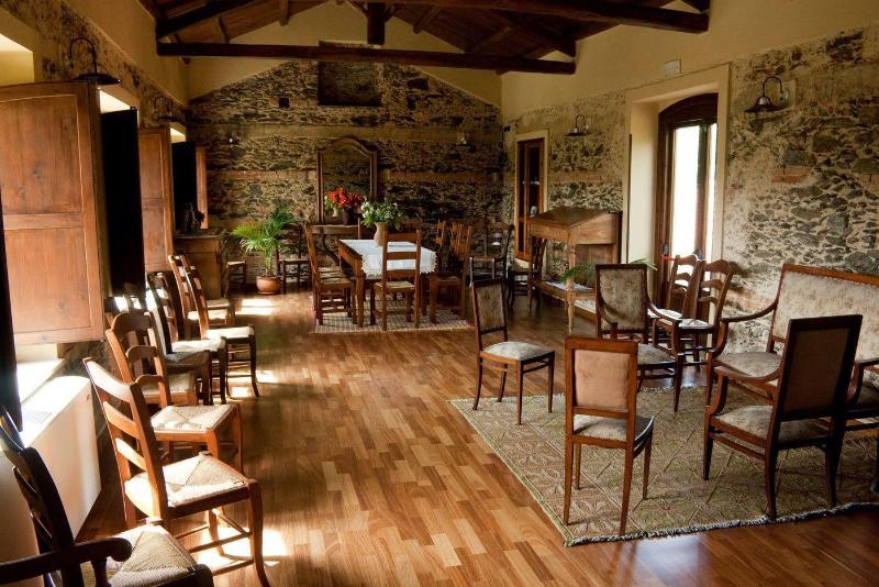 Agriturismo La Rosa Nel Bicchiere - Lobi