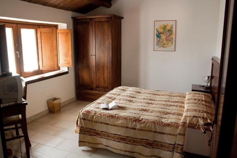 Agriturismo La Rosa Nel Bicchiere - Oda