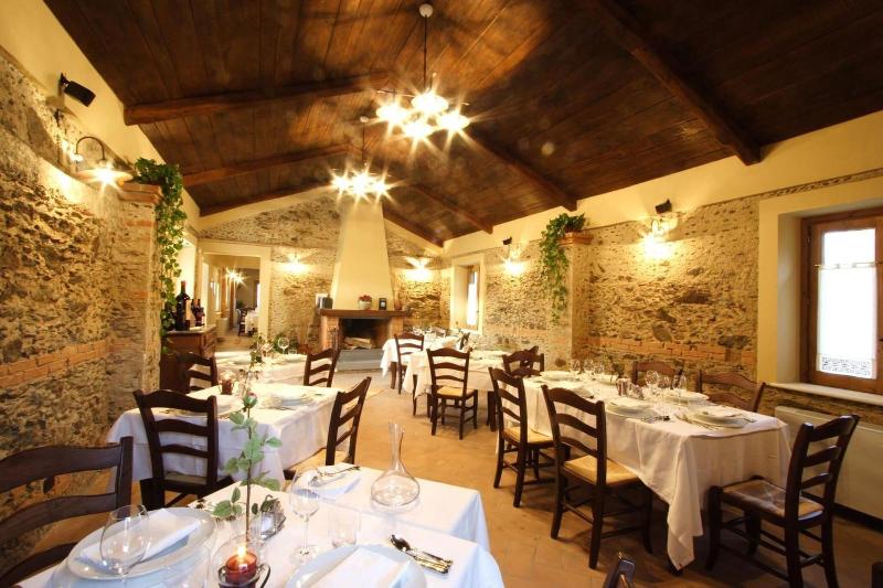 Agriturismo La Rosa Nel Bicchiere - Restoran