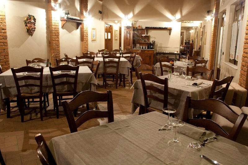 Agriturismo La Rosa Nel Bicchiere - Restoran