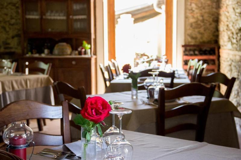Agriturismo La Rosa Nel Bicchiere - Restoran